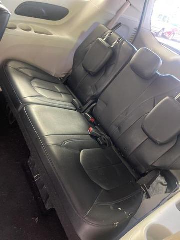 Photo of 2021 Bright White Clearcoat Chrysler Pacifica