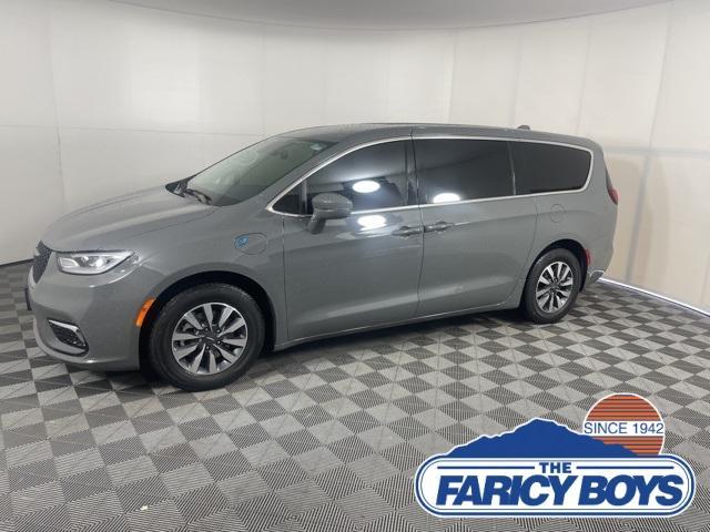 2022 Chrysler Pacifica Hybrid