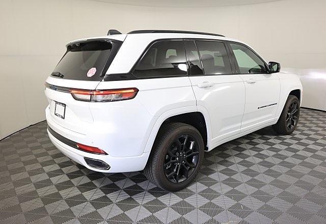 Photo of 2025 Bright White Clearcoat Jeep Grand Cherokee 4xe