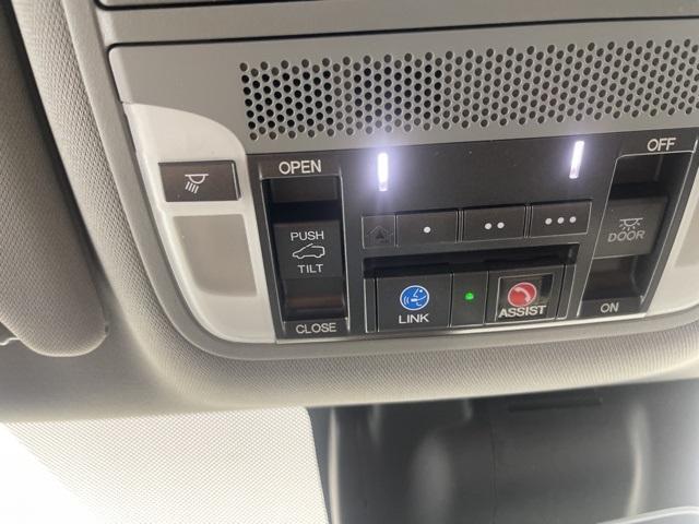 Photo of 2020 Modern Steel Metallic Acura MDX