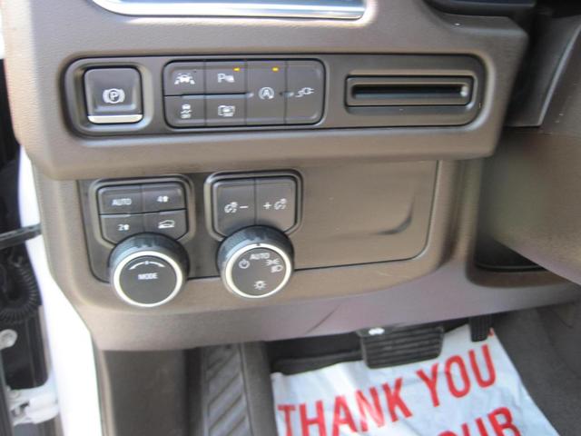 Photo of 2022 White Chevrolet Suburban