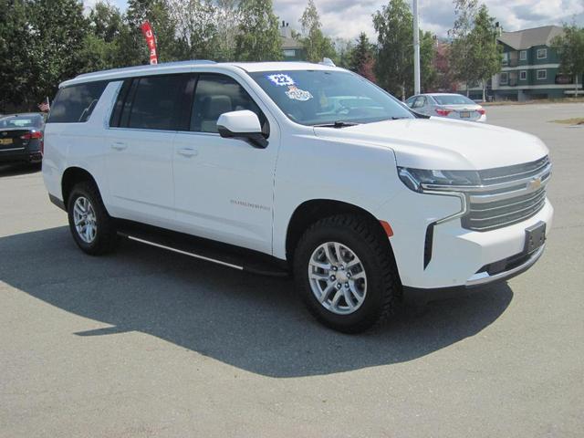 Photo of 2022 White Chevrolet Suburban