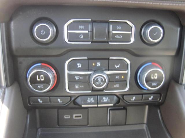 Photo of 2022 White Chevrolet Suburban
