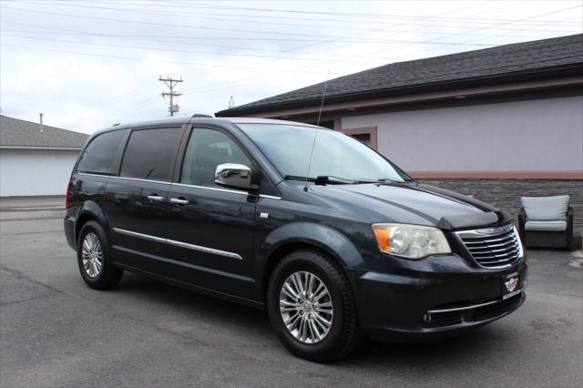 2014 Chrysler Town & Country