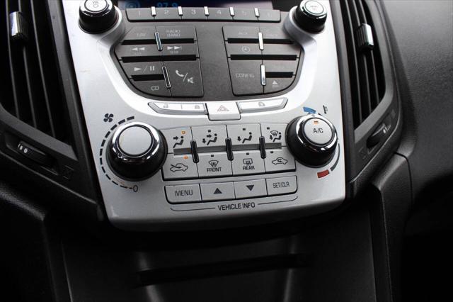 Photo of 2014 Summit White Chevrolet Equinox