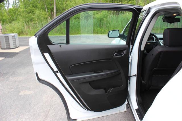 Photo of 2014 Summit White Chevrolet Equinox