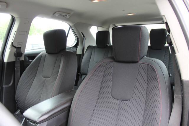 Photo of 2014 Summit White Chevrolet Equinox