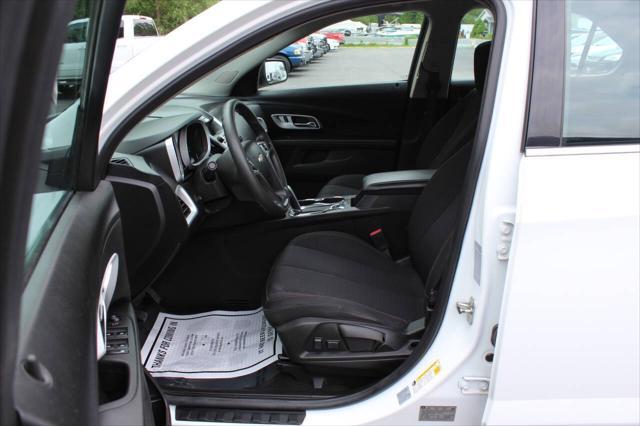 Photo of 2014 Summit White Chevrolet Equinox