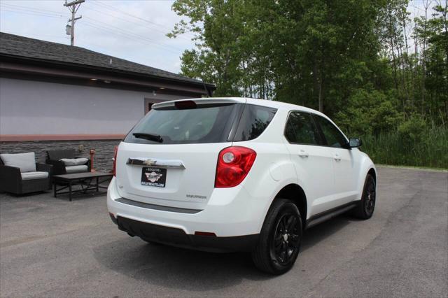 Photo of 2014 Summit White Chevrolet Equinox