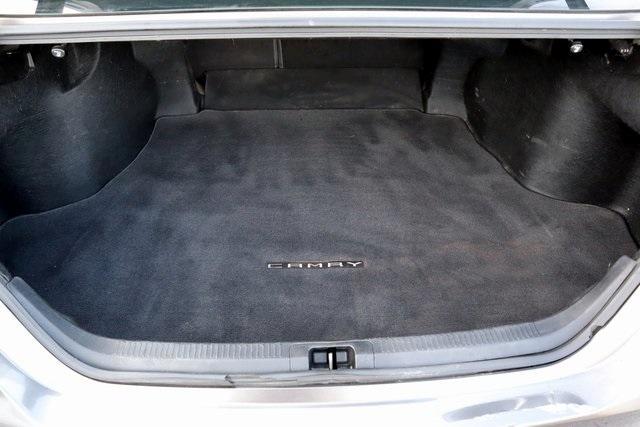 Photo of 2018 Gray Toyota Camry