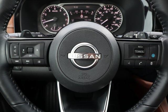 Photo of 2023 Gun Metallic Nissan Pathfinder