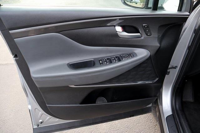 Photo of 2023 Shimmering Silver Pearl Hyundai SANTA FE