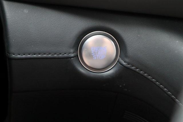 Photo of 2023 Shimmering Silver Pearl Hyundai SANTA FE