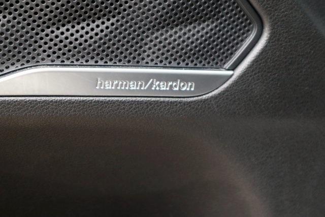 Photo of 2023 Shimmering Silver Pearl Hyundai SANTA FE