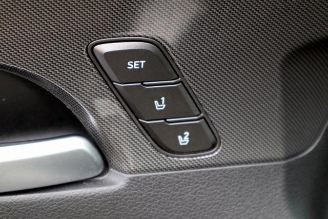 Photo of 2023 Shimmering Silver Pearl Hyundai SANTA FE