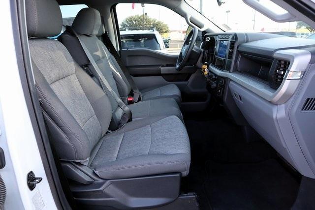 Photo of 2023 Oxford White Ford F-250