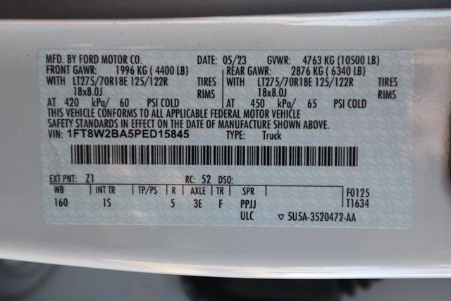 Photo of 2023 Oxford White Ford F-250