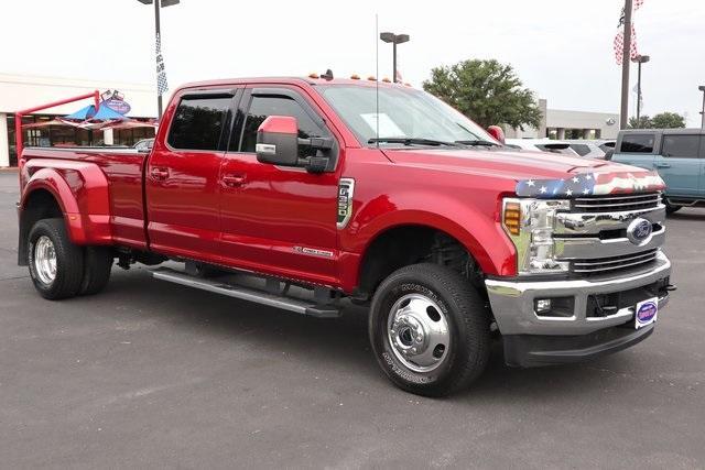 Photo of 2019 Ruby Red Metallic Tinted Clearcoat Ford F-350