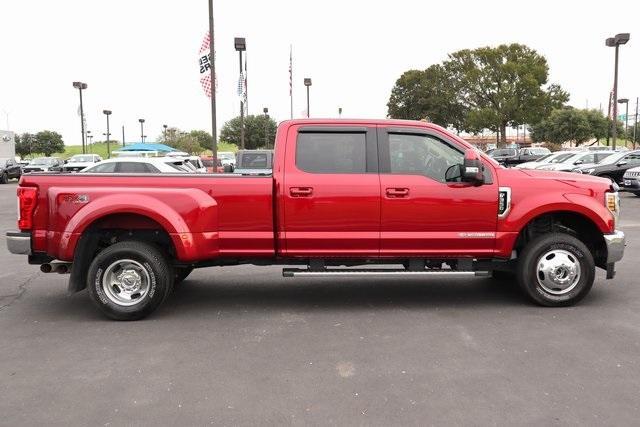 Photo of 2019 Ruby Red Metallic Tinted Clearcoat Ford F-350