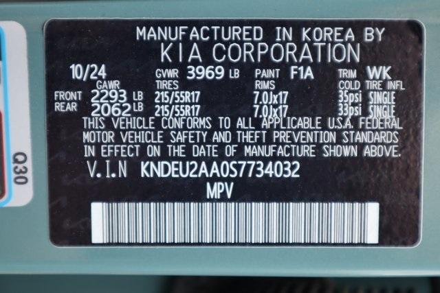 Photo of 2025 Blue / Black Kia Seltos