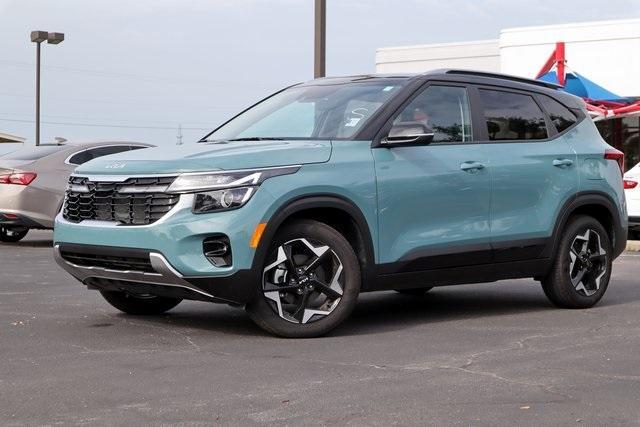 Photo of 2025 Blue / Black Kia Seltos