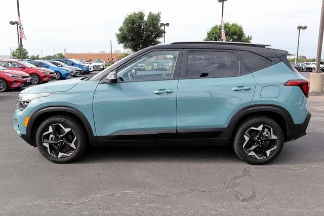 Photo of 2025 Blue / Black Kia Seltos