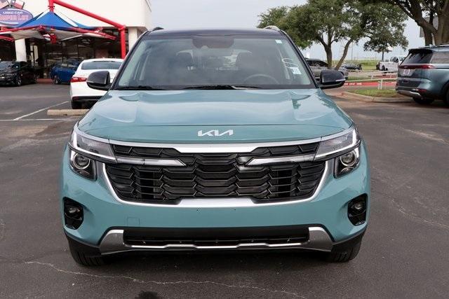 Photo of 2025 Blue / Black Kia Seltos