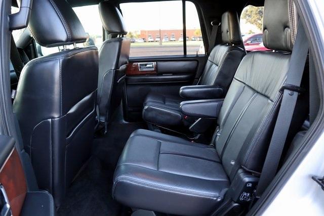 Photo of 2016 Ingot Silver Lincoln Navigator