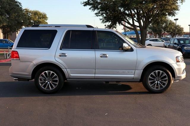 Photo of 2016 Ingot Silver Lincoln Navigator