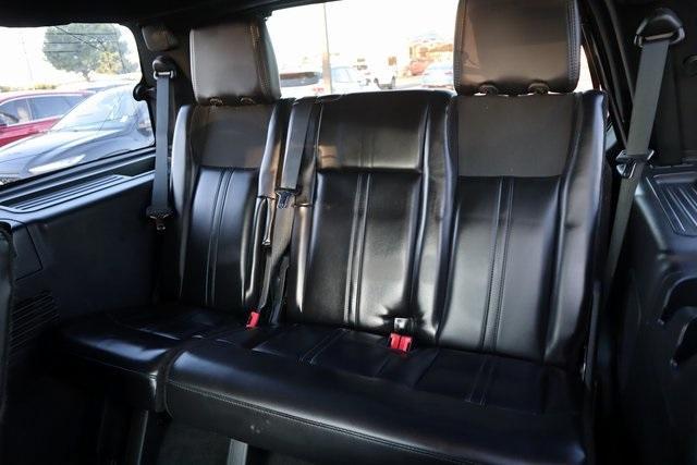 Photo of 2016 Ingot Silver Lincoln Navigator
