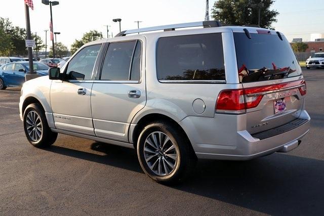 Photo of 2016 Ingot Silver Lincoln Navigator
