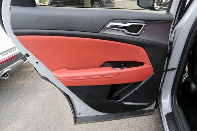 Photo of 2023 Wolf Gray Kia Sportage