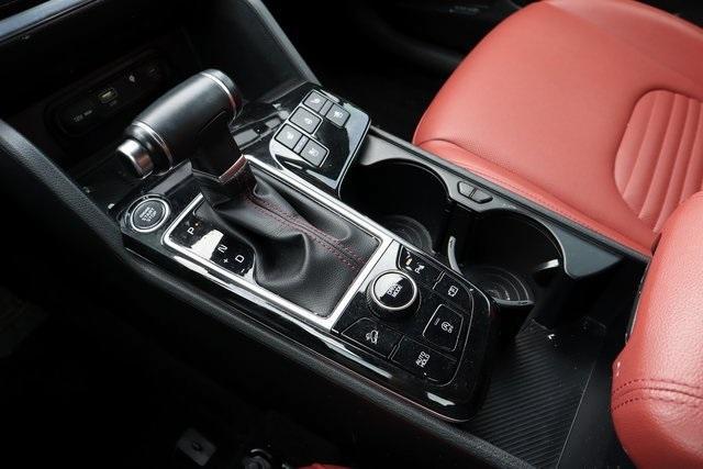 Photo of 2023 Wolf Gray Kia Sportage
