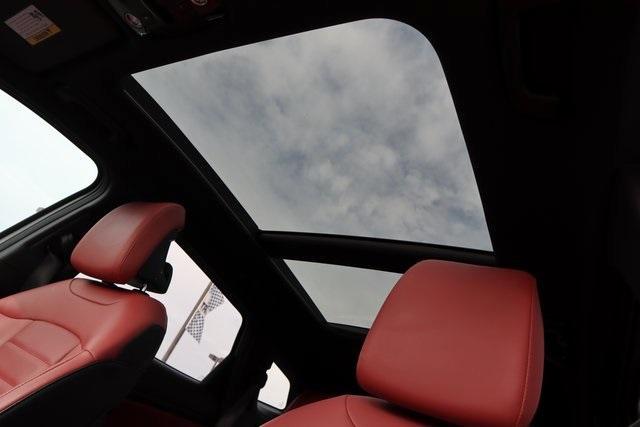 Photo of 2023 Wolf Gray Kia Sportage