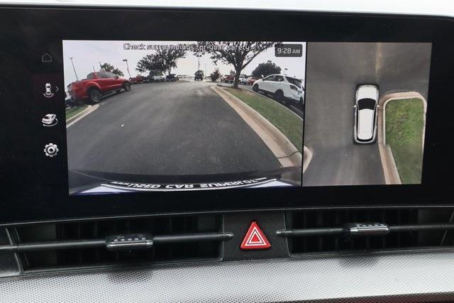 Photo of 2023 Wolf Gray Kia Sportage