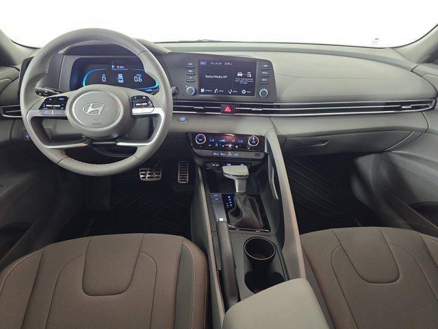 Photo of 2025 Ultimate Red Hyundai ELANTRA