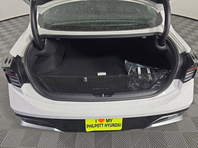 Photo of 2025 Serenity White Hyundai SONATA