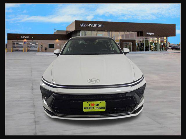 Photo of 2025 Serenity White Hyundai SONATA