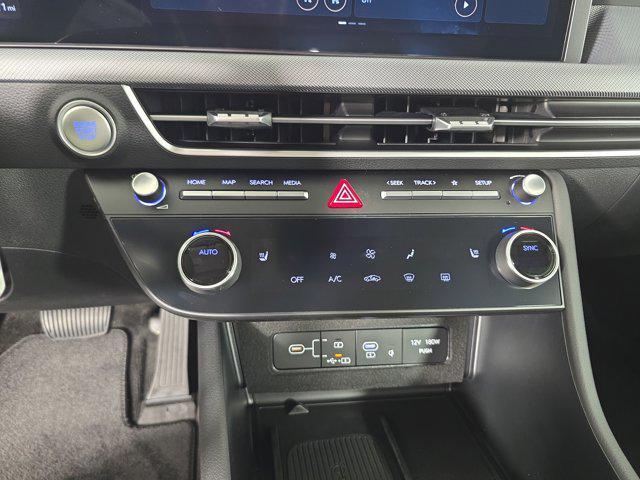 Photo of 2025 Serenity White Hyundai SONATA