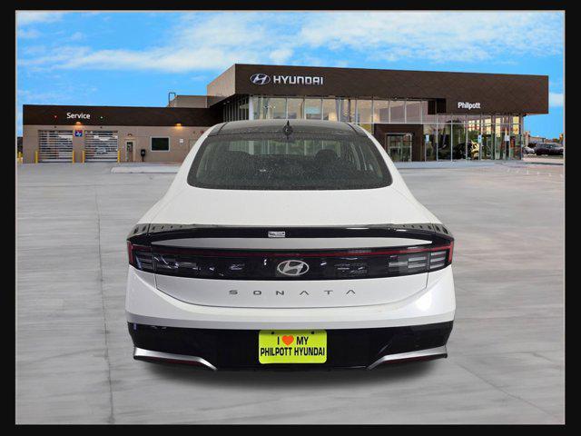 Photo of 2025 Serenity White Hyundai SONATA
