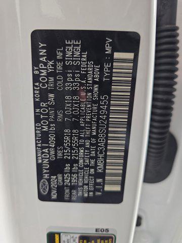 Photo of 2025 Atlas White Hyundai KONA