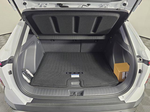 Photo of 2025 Atlas White Hyundai KONA
