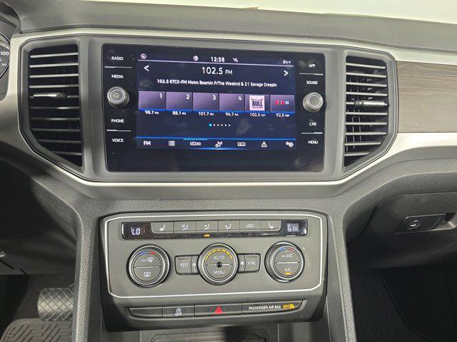 Photo of 2021 Pure White Volkswagen Atlas