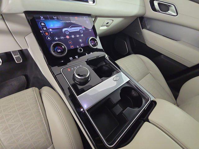 Photo of 2019 Gray Land Rover Range Rover Velar