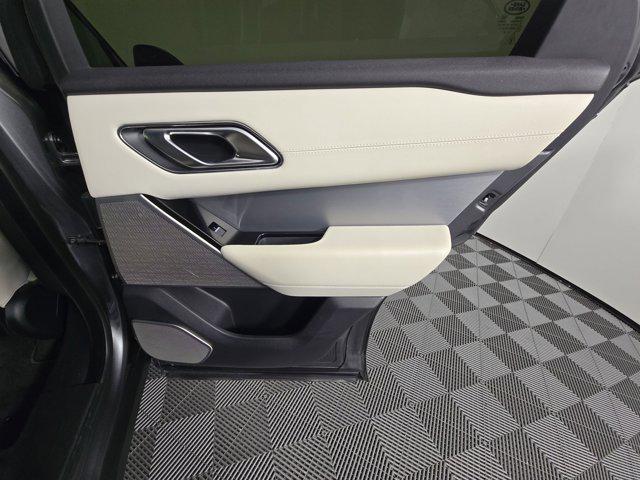Photo of 2019 Gray Land Rover Range Rover Velar