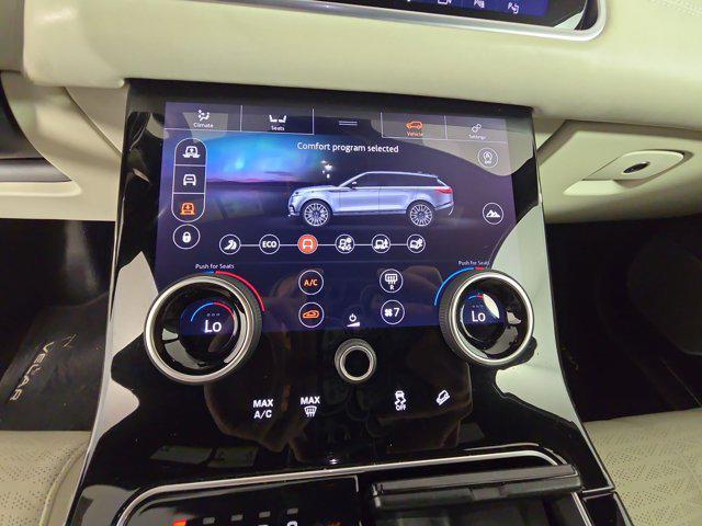Photo of 2019 Gray Land Rover Range Rover Velar