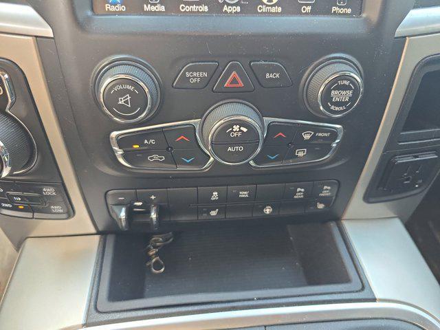 Photo of 2016 Brilliant Black Crystal Pearlcoat RAM 1500