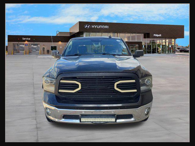Photo of 2016 Brilliant Black Crystal Pearlcoat RAM 1500