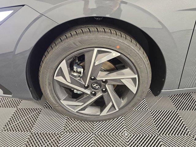 Photo of 2025 Ecotronic Gray Hyundai ELANTRA