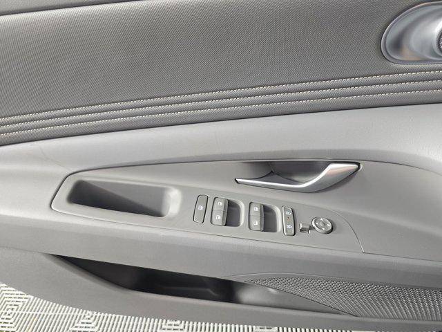 Photo of 2025 Ecotronic Gray Hyundai ELANTRA
